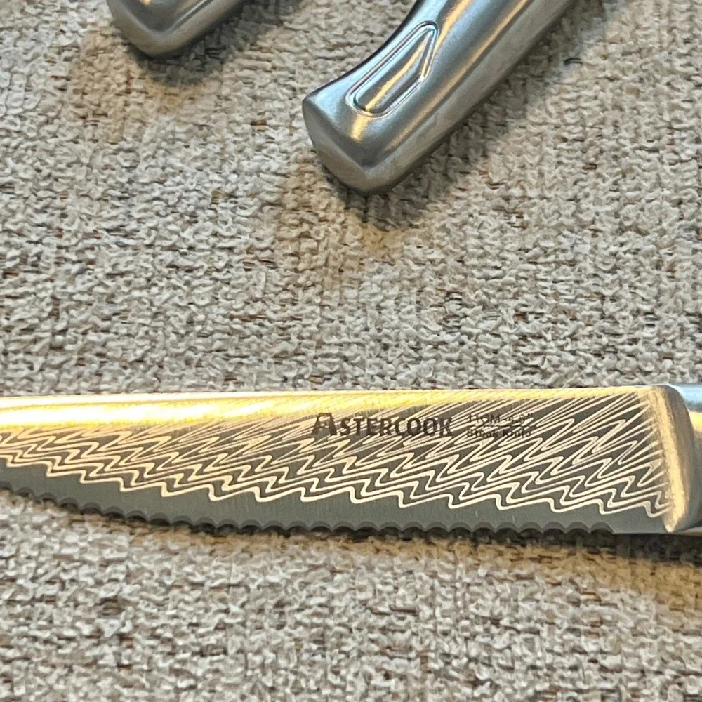 Astercook 8 Piece Steak Knife Set Stainless Steel Serrated Damascus Pattern 4.5